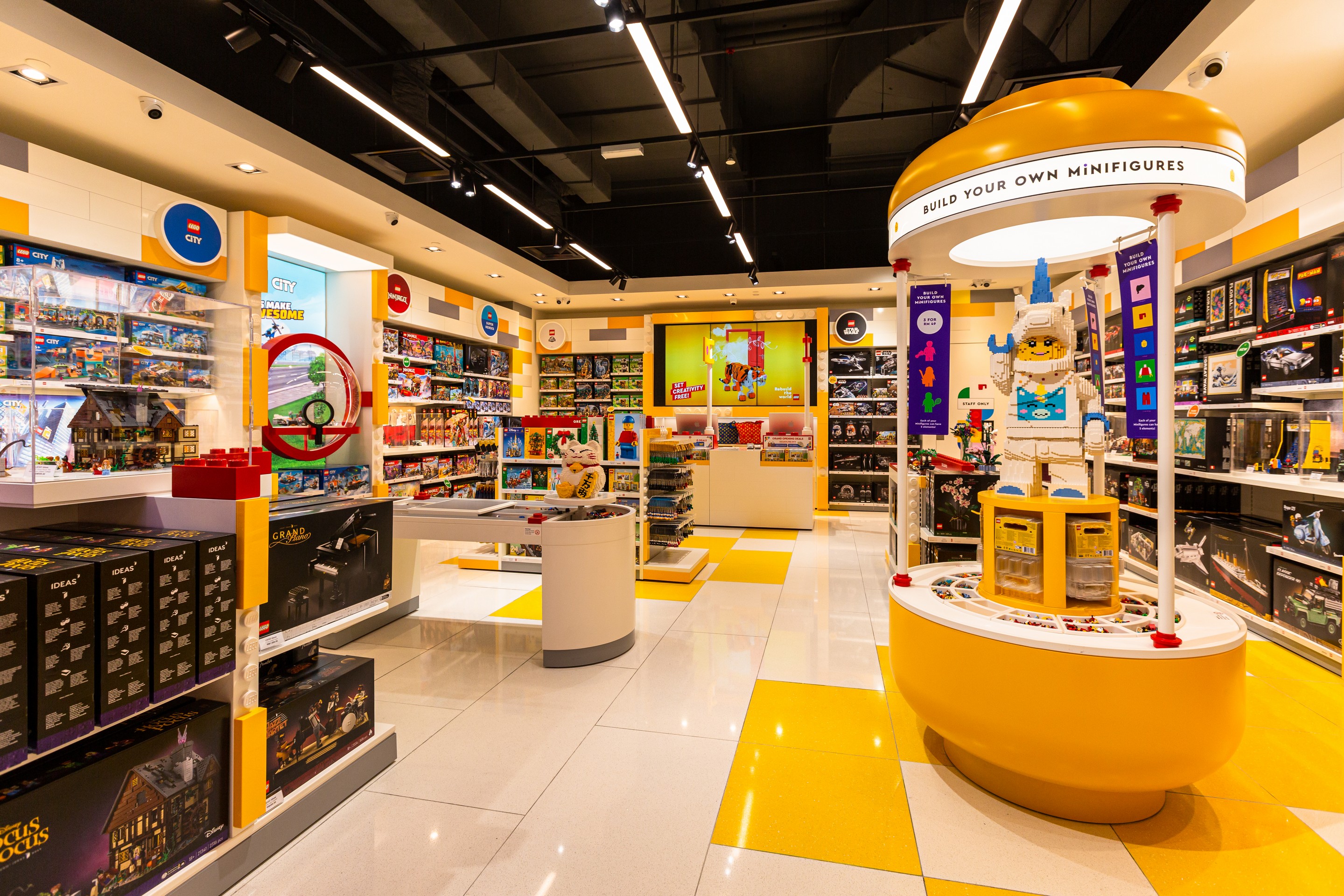 The LEGO Group Unveils Its First-Ever Retailtainment Concept Lego ...