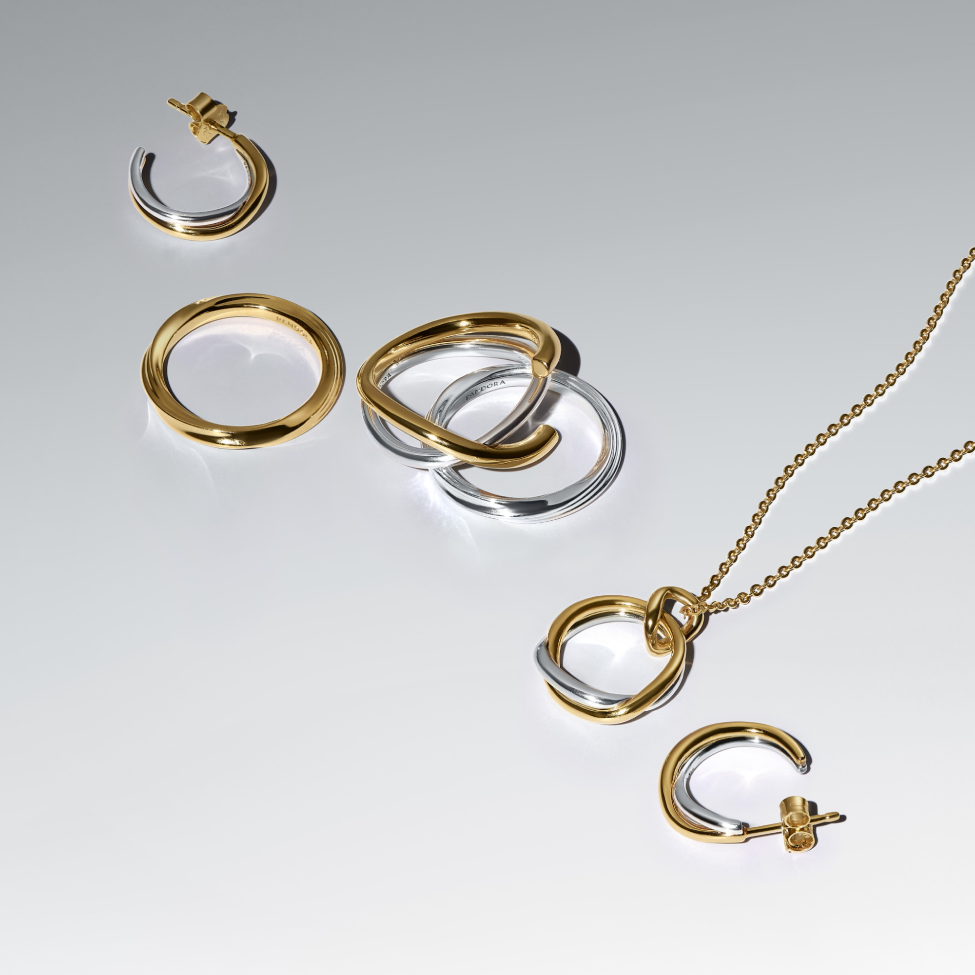 HIGH 2025Q2D Collection Essence Go Ac Tp Pdp Product Styled 06 1x1 RGB