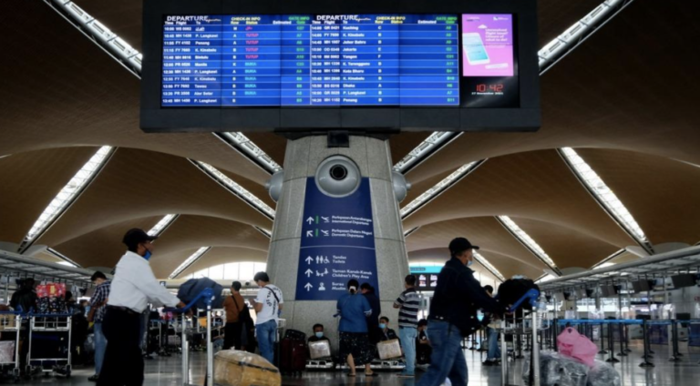 Malaysia Airlines & AirAsia