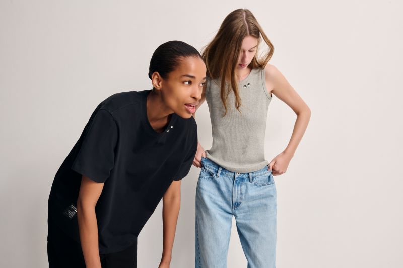 UNIQLO X ANYA HINDMARCH Key Visual 1