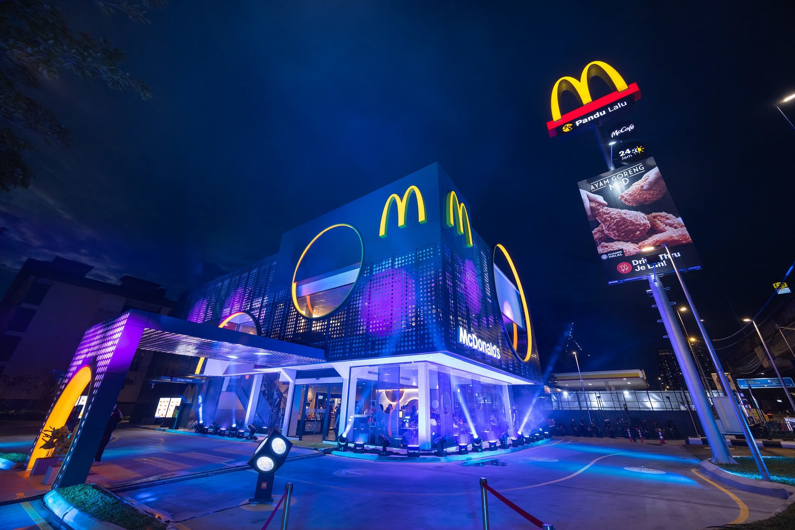 Night View Of The Transformed McDonalds Titiwangsa Drive Thru Showcasing Vibrant Luna Facade