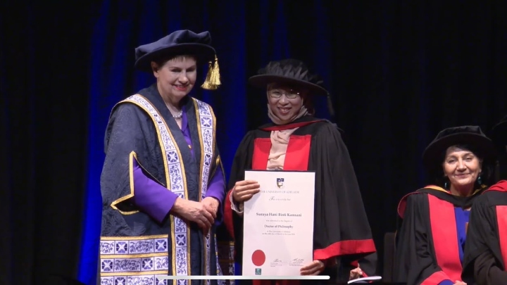 Dr Suraya Hani